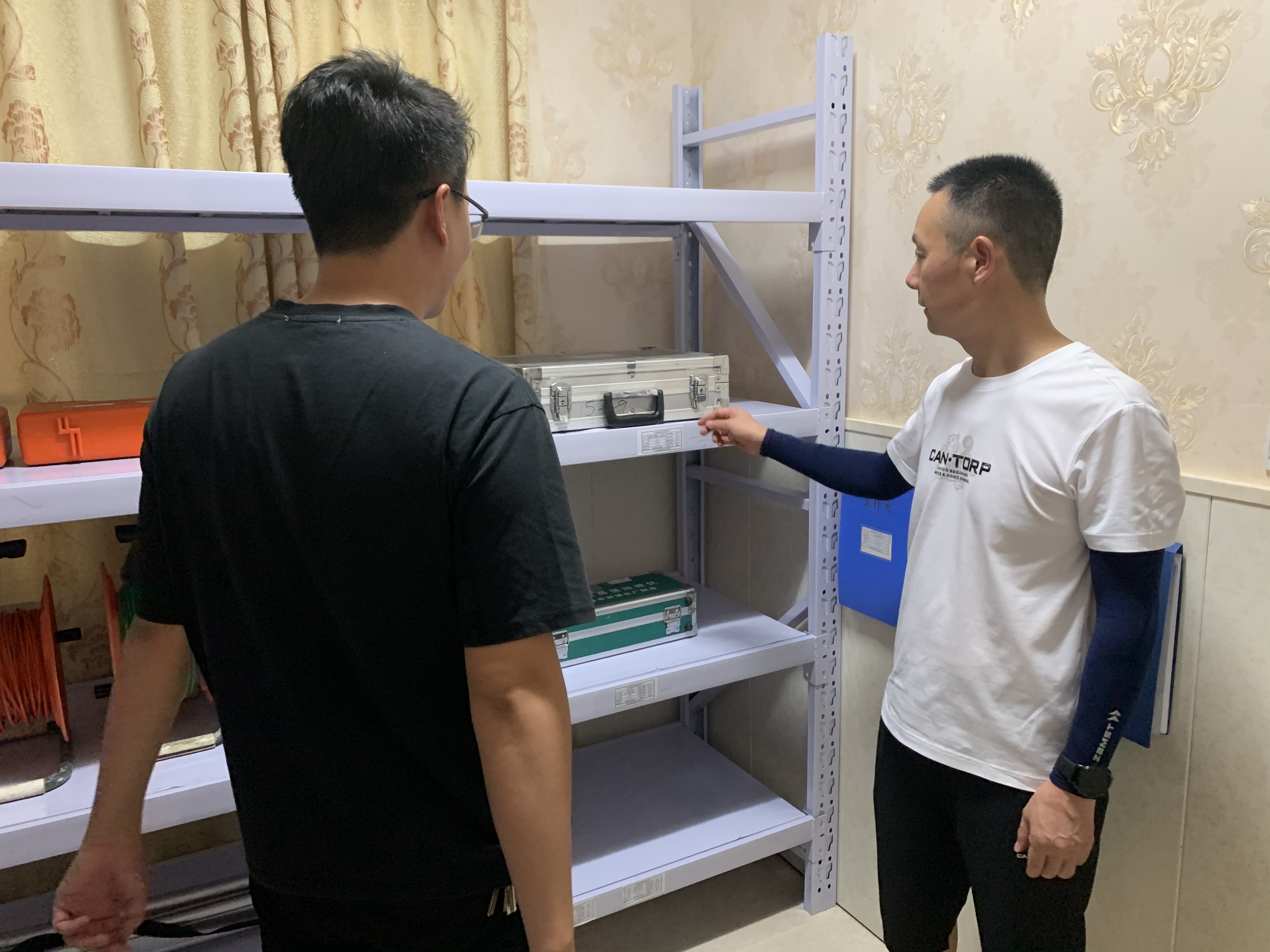 公司董事长杜义祥莅临都四项目调研指导工作 公司董事长杜义祥莅临都四项目调研指导工作